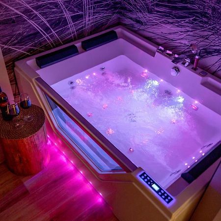 Apartament Z Jacuzzi & Sauna Chillout Kołobrzeg Eksteriør bilde